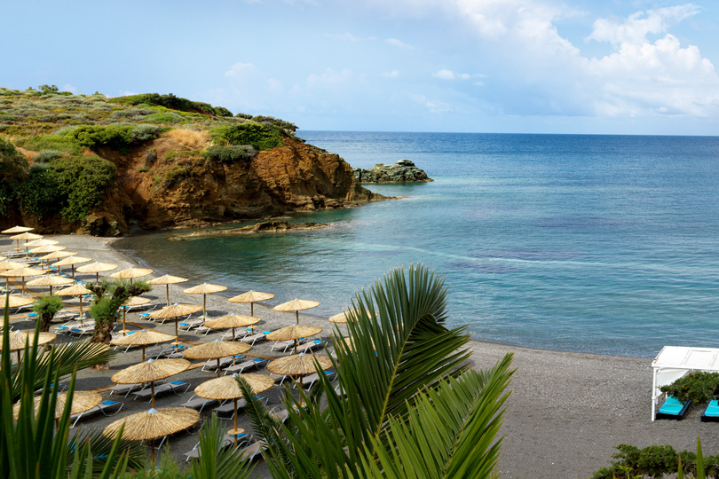 Куда поехать весной: в официально лучший отель Греции Out of the Blue Capsis Elite Resort