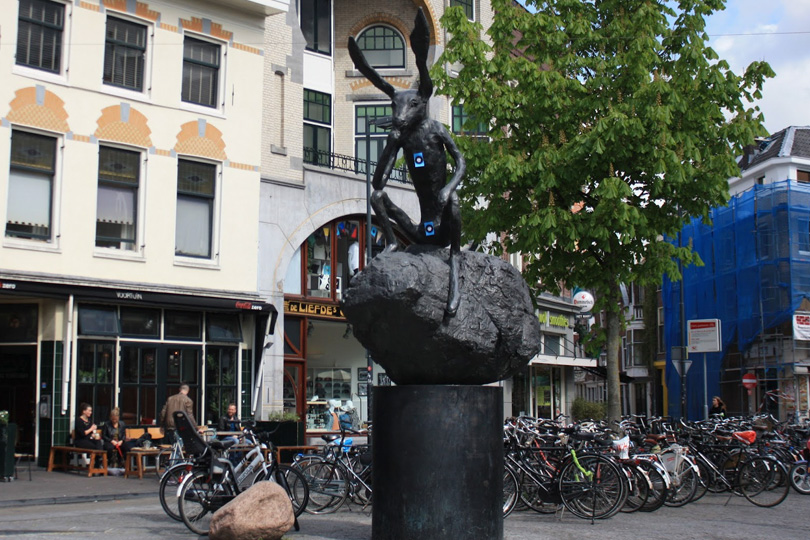 Куда поехать весной. Королевство Нидерландов: цветочные «лазаньи» и велопрогулка с Ван Гогом