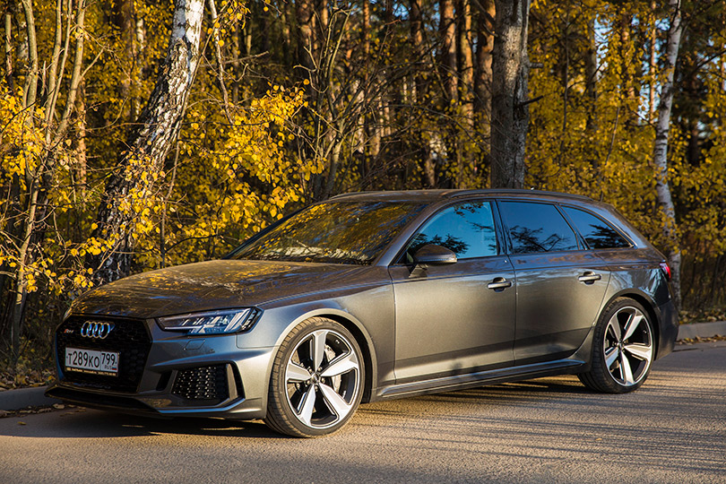 Cars with Jan Coomans. Audi RS4 review: friendly muscle