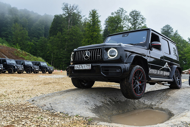 Cars with Jan Coomans. New Mercedes G class — old school, new headmaster