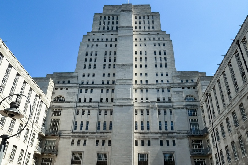 9-этажное здание Сената, административный центр Лондонского университета (1932–1937)