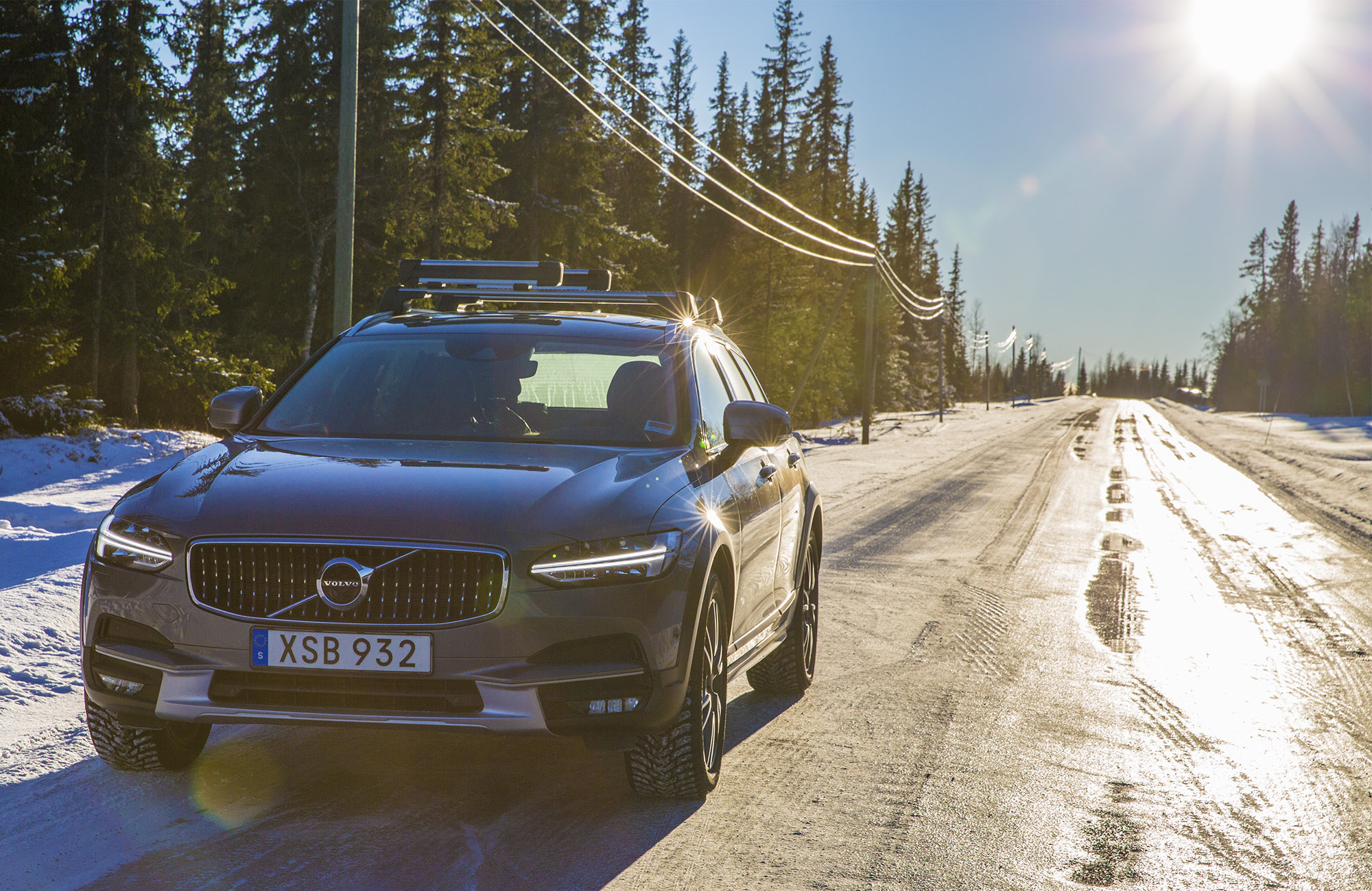 Авто с Яном Коомансом. Холодные шведские приключения: Volvo Get Away Lodge и новый V90 Cross Country