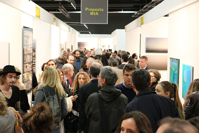 Art Weekend в мире: от Микеланджело до Ива Кляйна. Самые интересные выставки марта. Международная фотоярмарка MIA Photo Fair