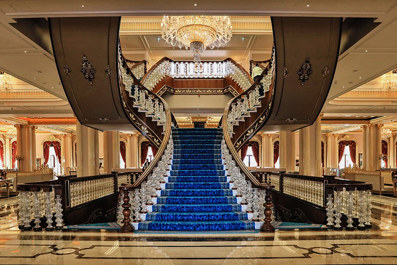Titanic Mardan Palace: как съездить в Турцию и разрушить все стереотипы