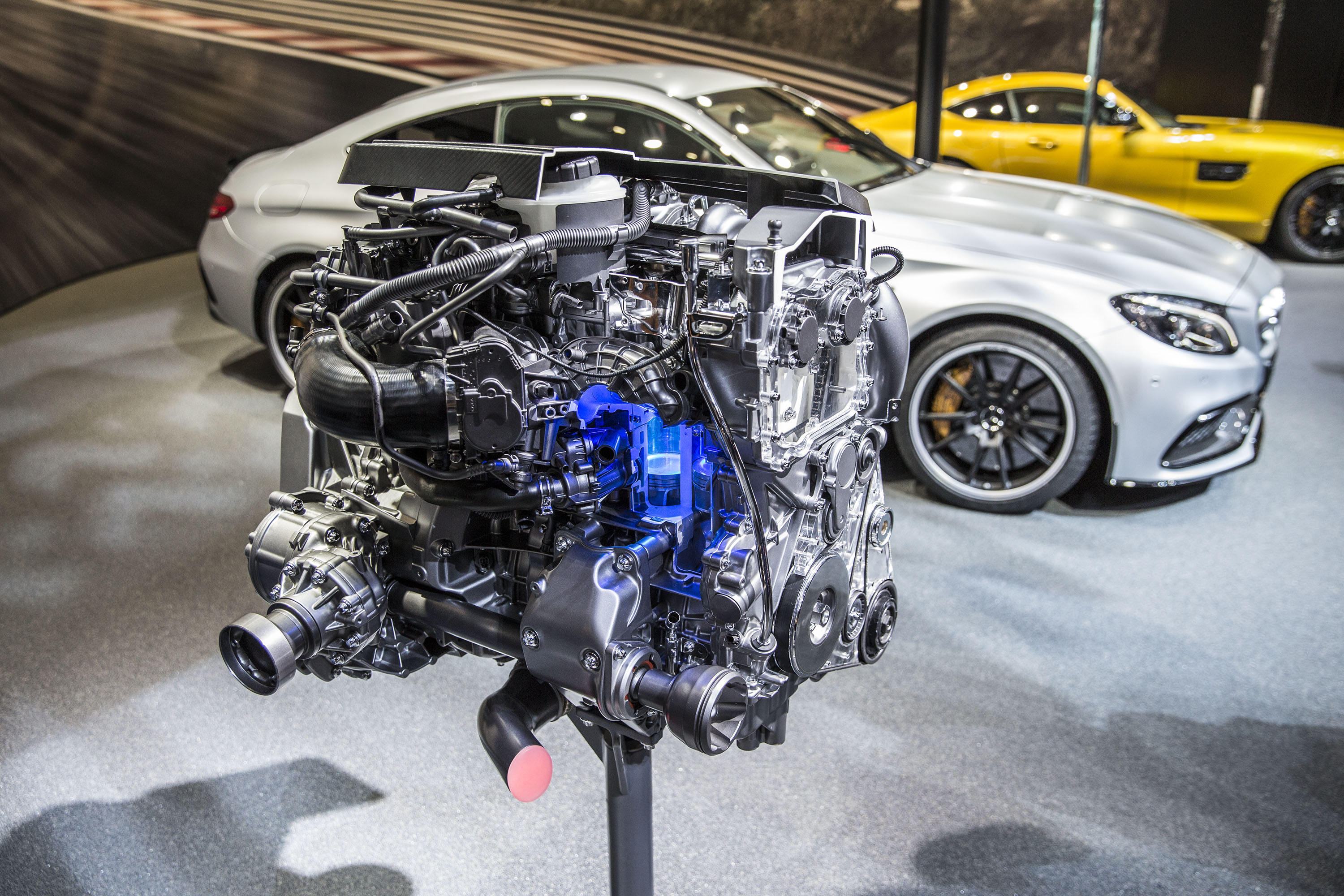 4 liter V8 plus turbos