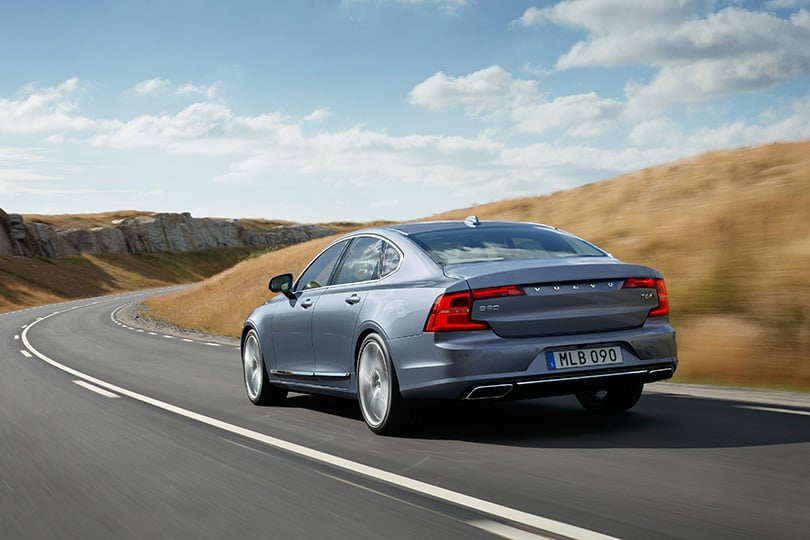 Official pictures of the new Volvo S90